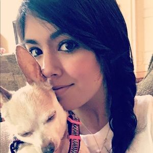 Meet your Posher, Leah